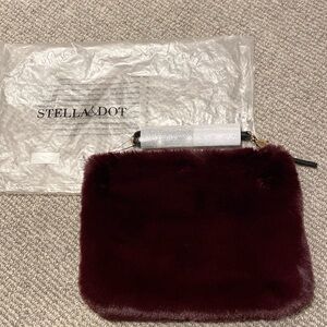 Stella & Dot Maven Burgundy Faux Fur Clutch/Wristlet (New)